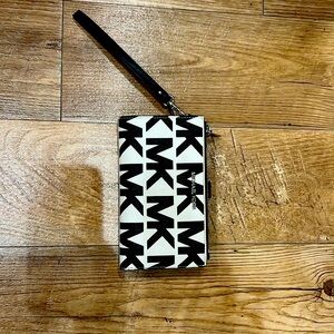 Michael Kors Jet Set Logo Double Zip Wristlet